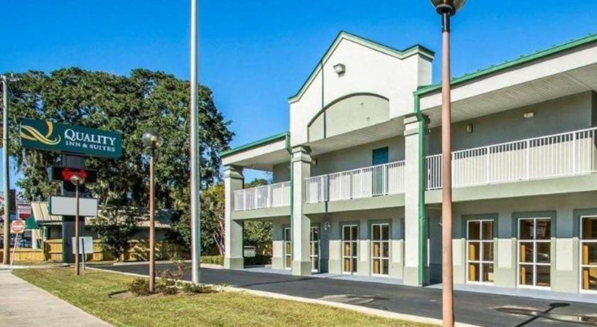 Quality Inn & Suites Near Panama City Beach Exterior foto